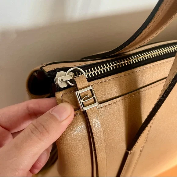 Gianni Chiarini Elegant Tan Tote Bag - Picture 6 of 14